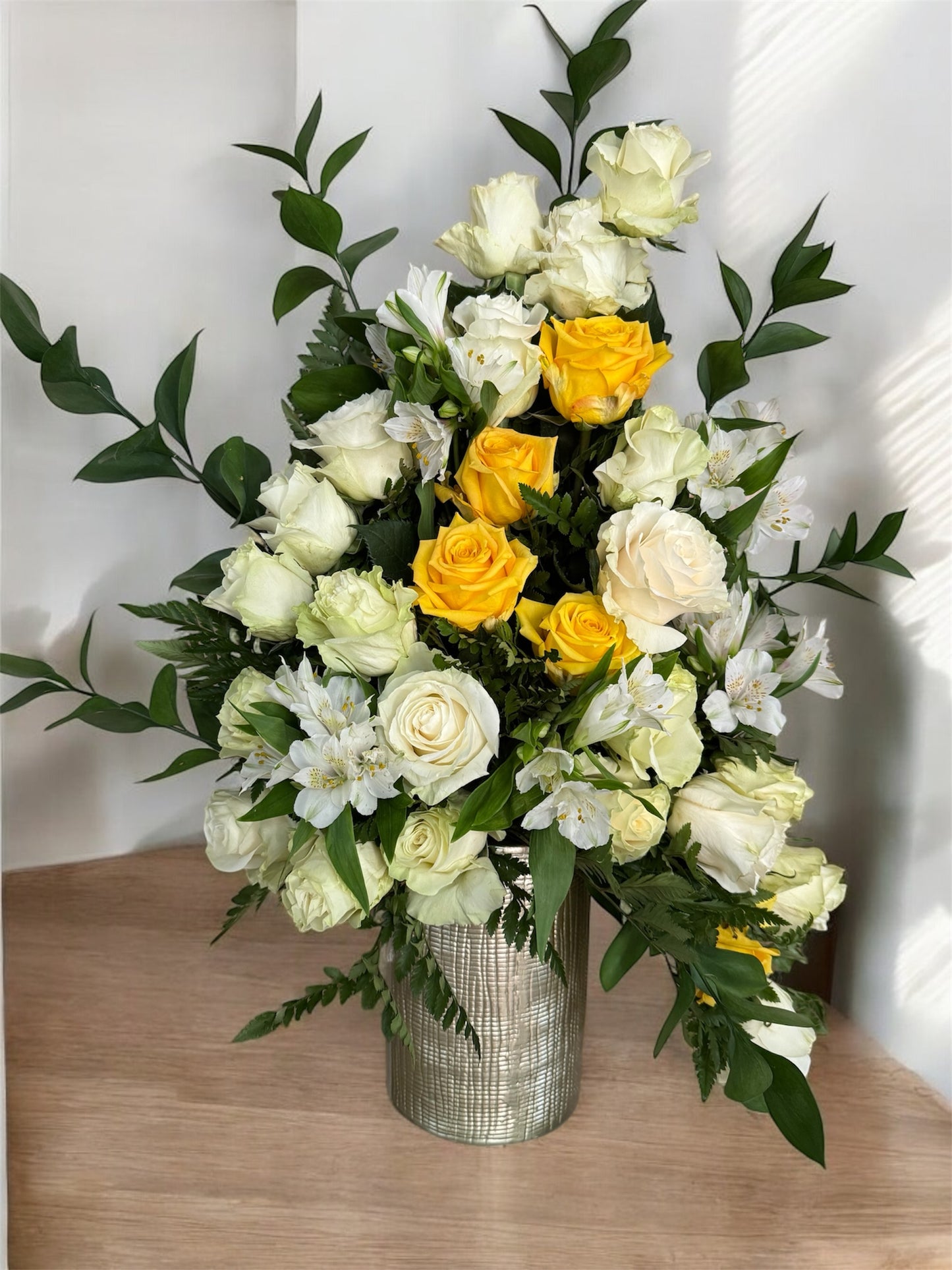 White & Yellow Roses